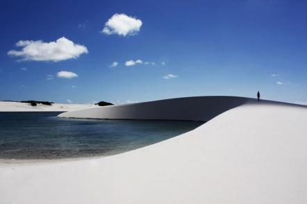 Duna no parque nacional dos lencóis maranhenses- Foto: Artur Warchavchik (Licença-cc-by-sa-3.0)