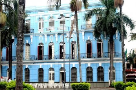 Joquei clube camineiro (fachadas e decorações inspiradas nos palacetes franceses no século XVIII - Foto: Rubens Chiri