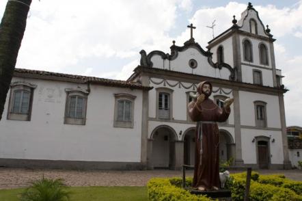 Casarões do Valongo (Os casarões tiveram seu auge na metade do século XIX - Foto: Miguel Schincariol