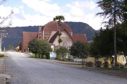 Igreja matriz de Urubici - Foto: Scheridon (Licença-cc-by-sa-3.0)