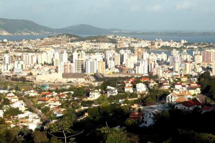Vista panorâmica da cidade de São José - Foto: madrerosa (Licença-Dominio publico)