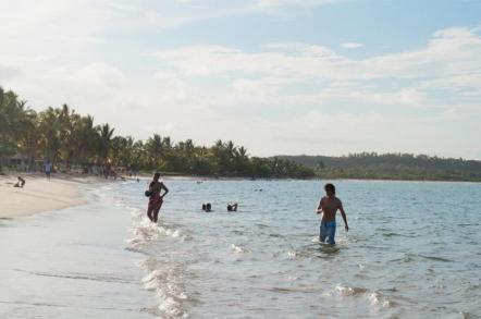 A Praia da Coroa Vermelha é ideal para banhos   - Foto: Tayse Argolo - Setur-Ba