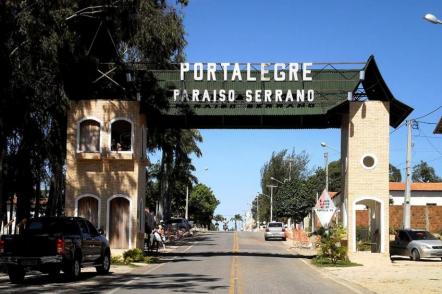 Portico de entrada de Portalegre - Foto: Marcos Elias de Oliveira Junio (Licença-cc-by-sa-1.0)