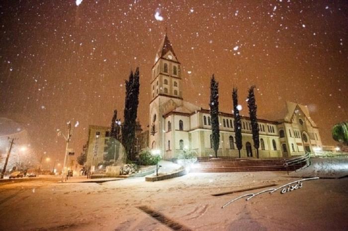 Canoinhas sob a neve durante a madrugada - Foto: Johnatan Fuska Leoncio