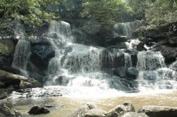 Cachoeira do Roncador - Foto: Passagem Barata