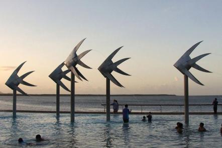 Lagoa em Cairns Esplanade por do sol - Foto: (Licença: Dominio publico)