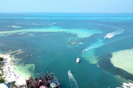 Vista aérea da Bahia de Mujeres - Foto: Mauro I Barea