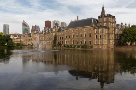 Complexo Edificio do Parlamento o Binnenhof - Foto: Michielverbeek (Licenca-cc-by-sa-4.0)