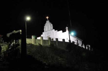 Monte Santo - Igreja do topo do Morro - Foto: Rita Barreto - Setur-Ba