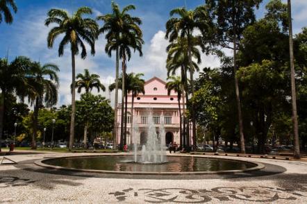 Praça da Republica e Teatro Santa Isabel - Foto: Hugo Acioly