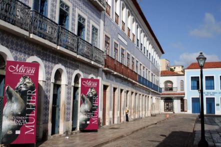 Fachadas azul e azulejadas no Centro Histórico de São Luis - Foto: Marcus Guimarães (Licença-cc-by-sa-2.0)