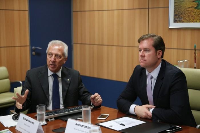 Reunião entre o ministro Marx Beltrão e Reinaldo Redorat da SPU